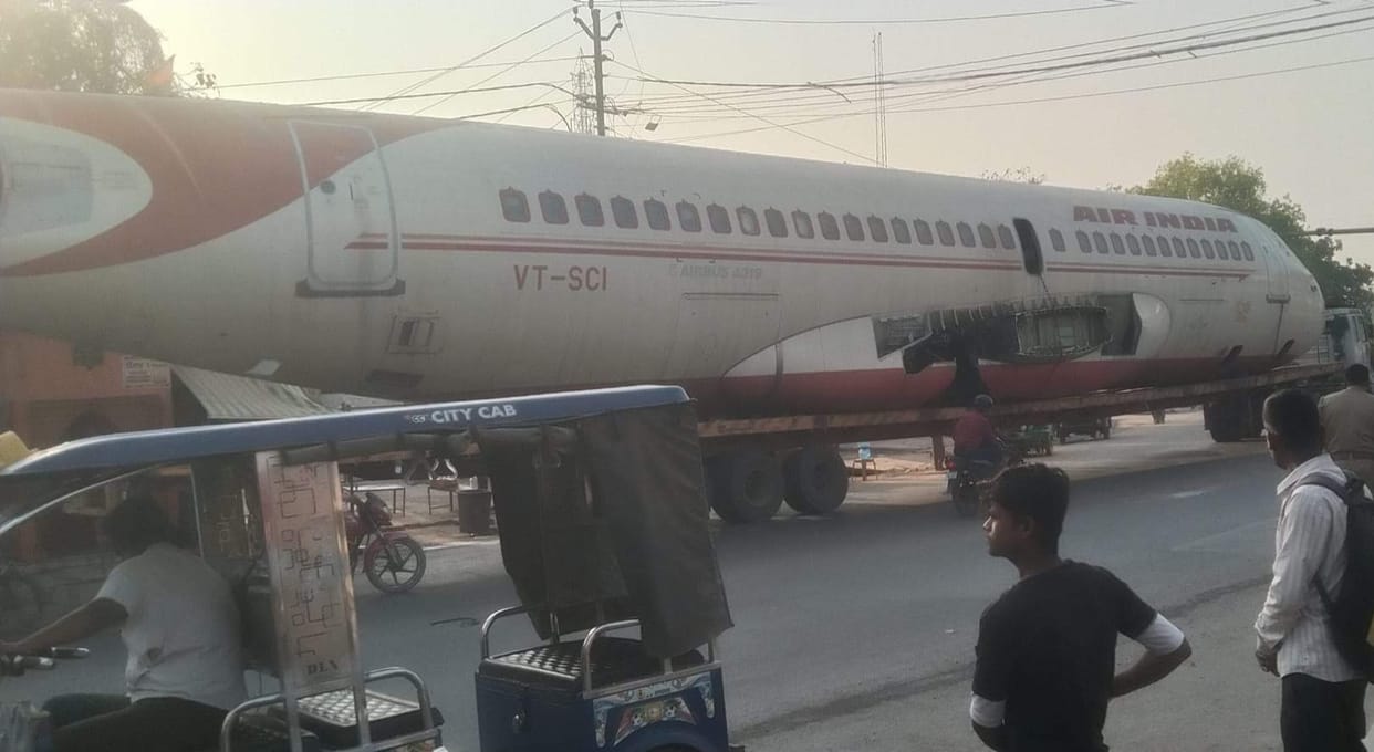 People were shocked to see Air India plane on the trailer, crowd of onlookers gathered all the way.
