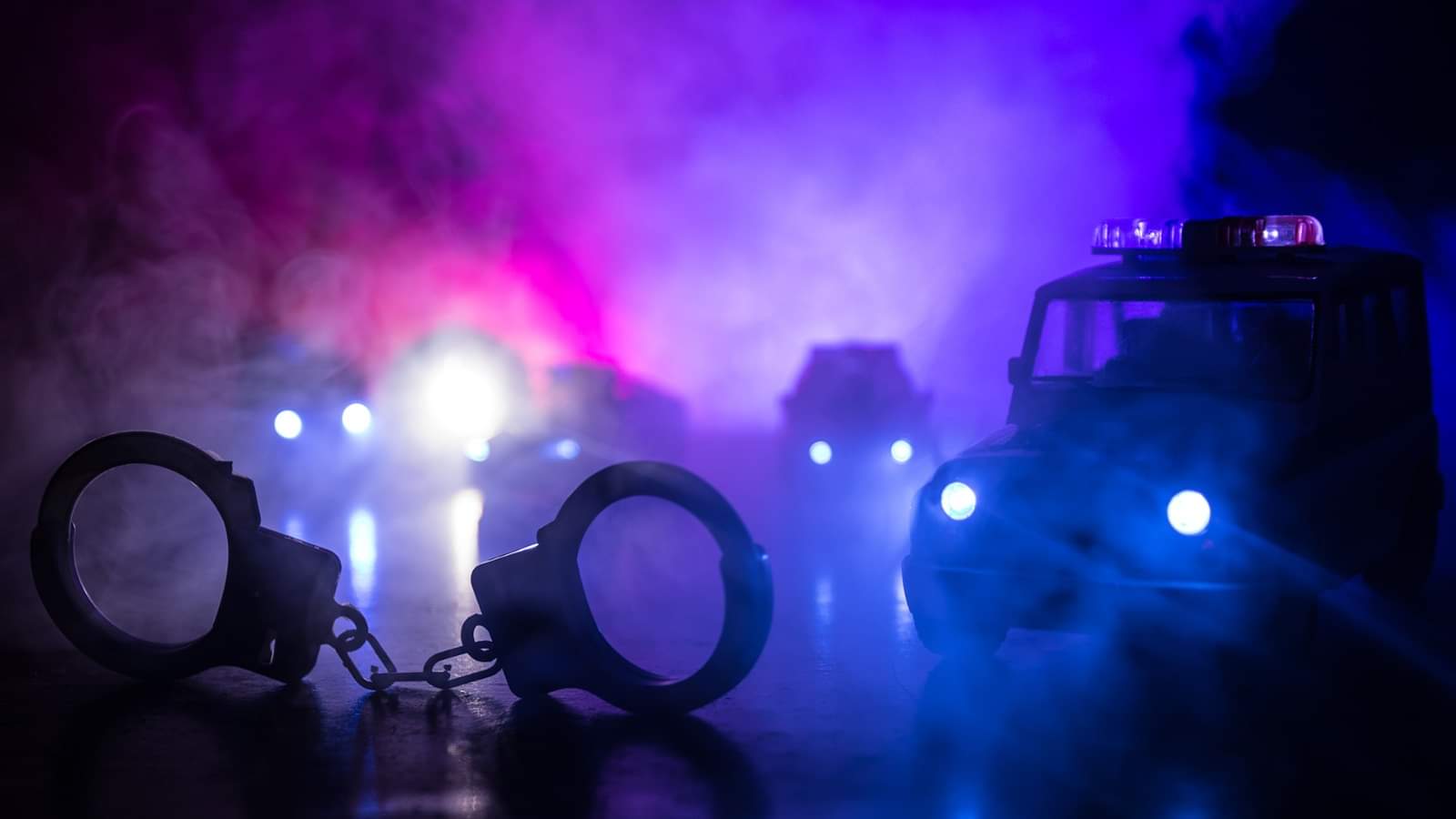 इलाके में भारी पुलिस बल तैनात