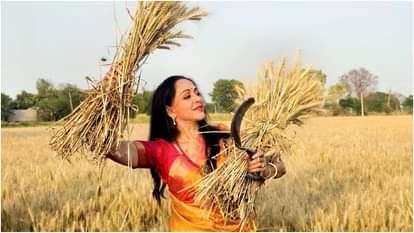 BJP MP and candidate of Mathura constituency Hema Malini meets farmers during poll campaign