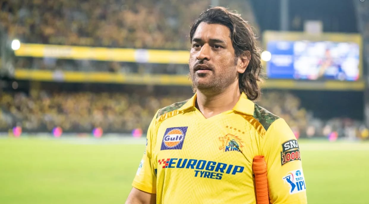 Supreme court extends stay on ex-IPS officer G sampat kumar sentence on MS Dhoni contempt plea