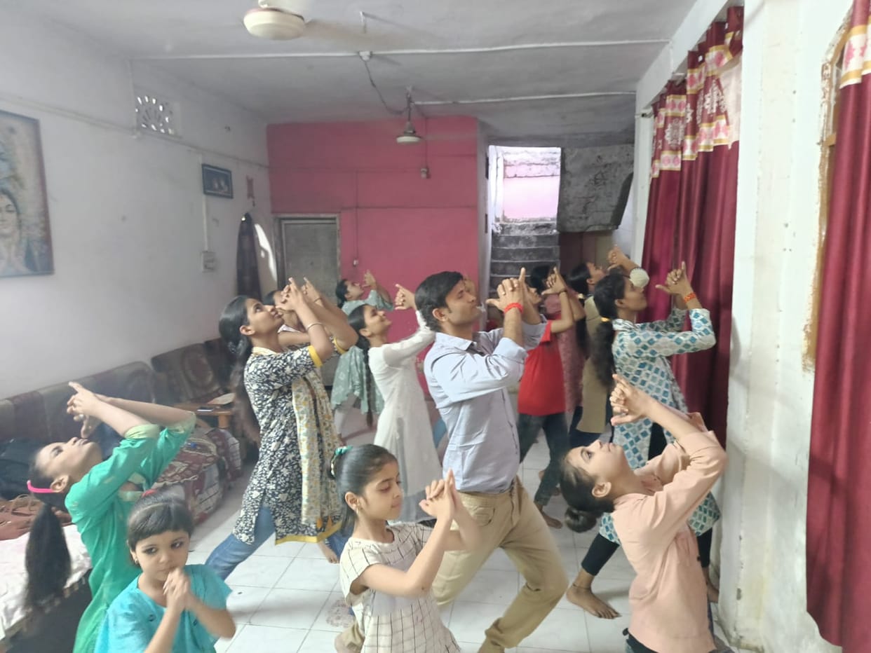 Indore News: Providing free Kathak training to promote classical dance in Indore