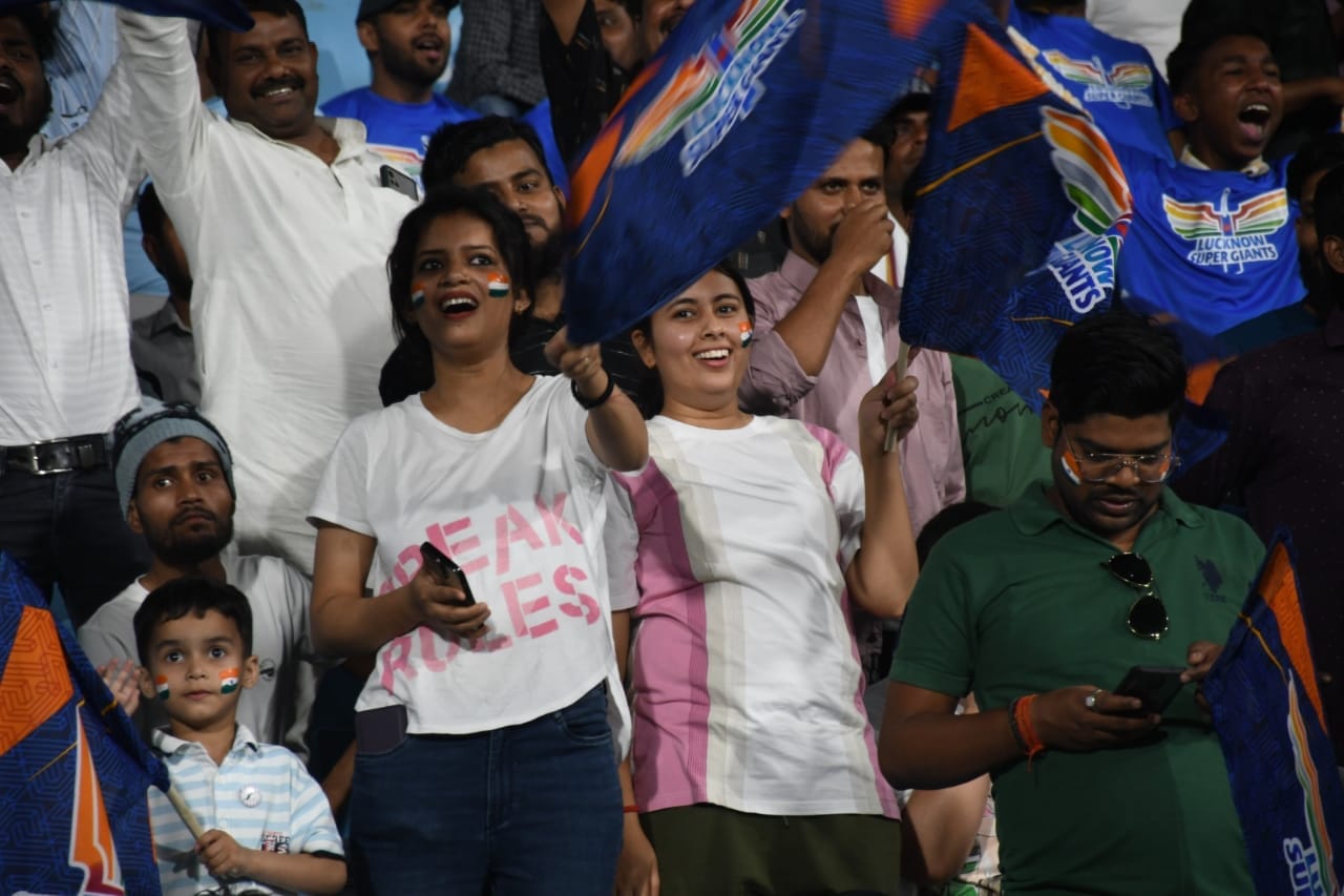 IPL 2024: Delhi Capitals and Lucknow Super Giants match in Lucknow.