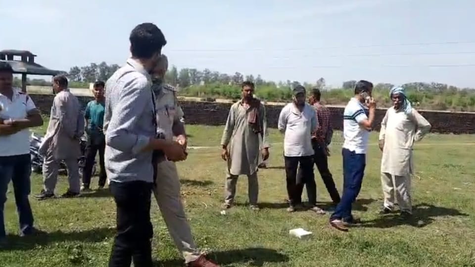 Half buried body found in grave in cemetery of Sujanpur