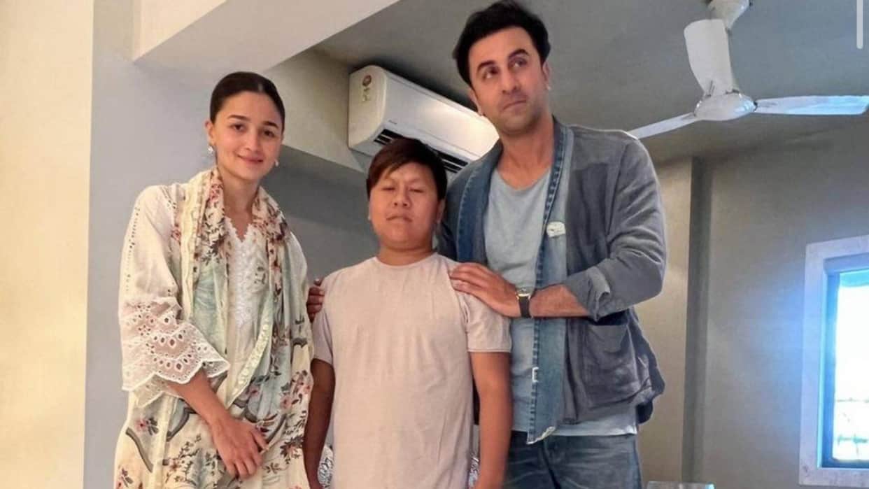 Ramayan actor Ranbir kapoor and Alia bhatt visit Salman khan house photo viral on internet fans were surprised