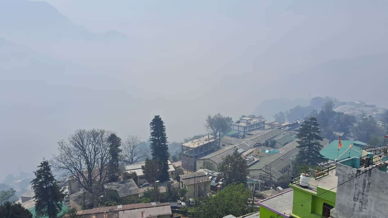 Uttarakhand Weather Sluggish monsoon progress heat intensifies heavy rain warning issued for today