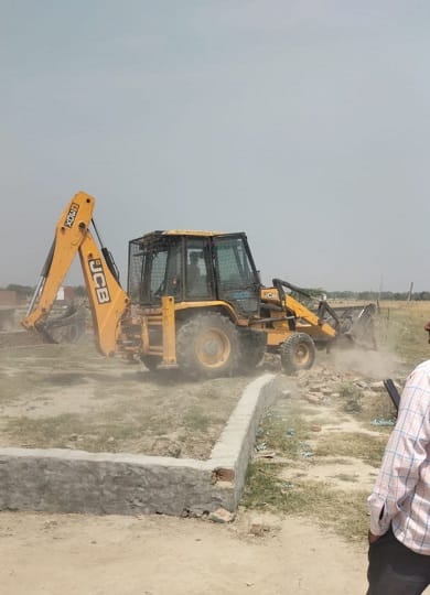 Greater Noida Authority removes illegal encroachment from land worth Rs 40 crore