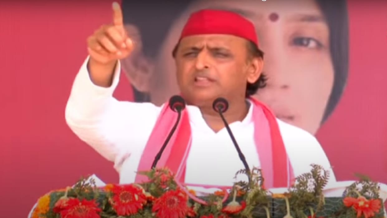 Akhilesh Yadav in Aligarh on 23 April
