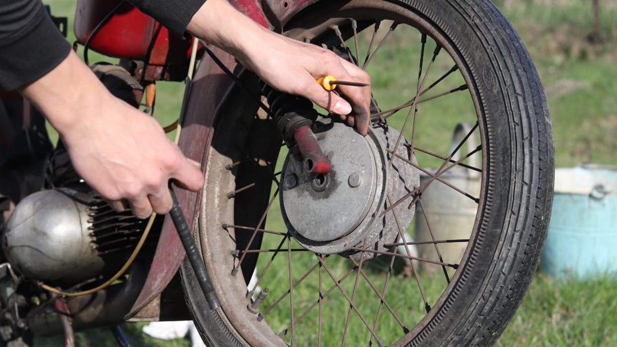 Bike Care Tips failing clutch 5 signals you should know