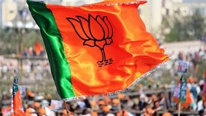 Uttarakhand Bjp Clash between MLAs and leaders Ranikhet MLA and office clashed