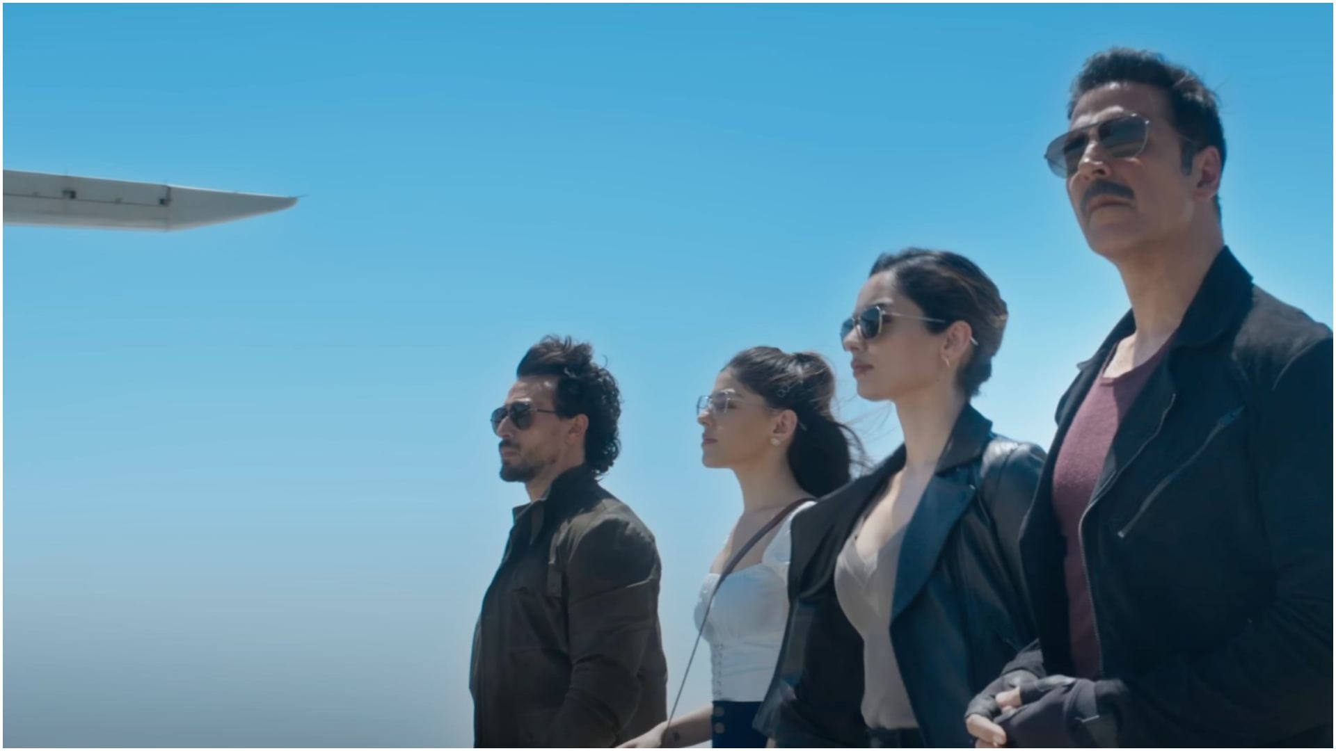 Bade Miyan Chote Miyan star Tiger Shroff Sonakshi Sinha Manushi Chhillar did not paid from Pooja Entertainment