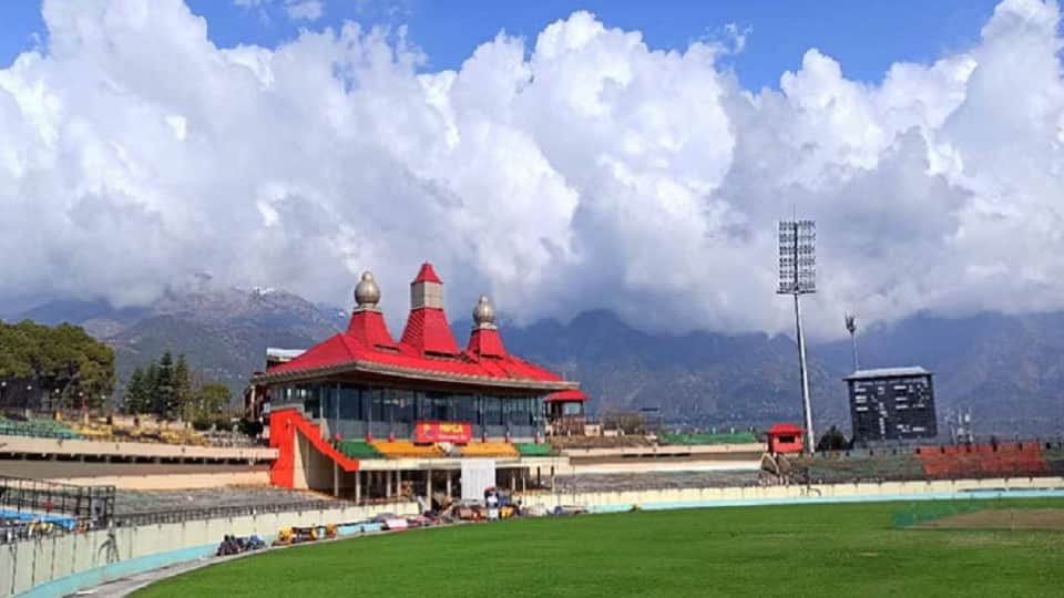 एचपीसीए क्रिकेट स्टेडियम धर्मशाला।