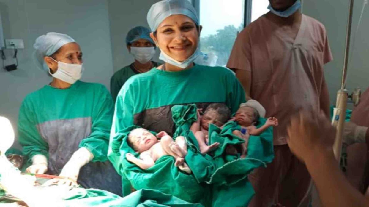 Nagda News: Woman gives birth to three children simultaneously