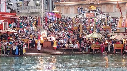 Baisakhi Snan 2024 Devotees Huge crowd for ganga Snan in Haridwar traffic Jam