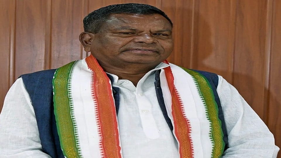 FIR registered against Congress candidate Kawasi Lakhma in Bijapur