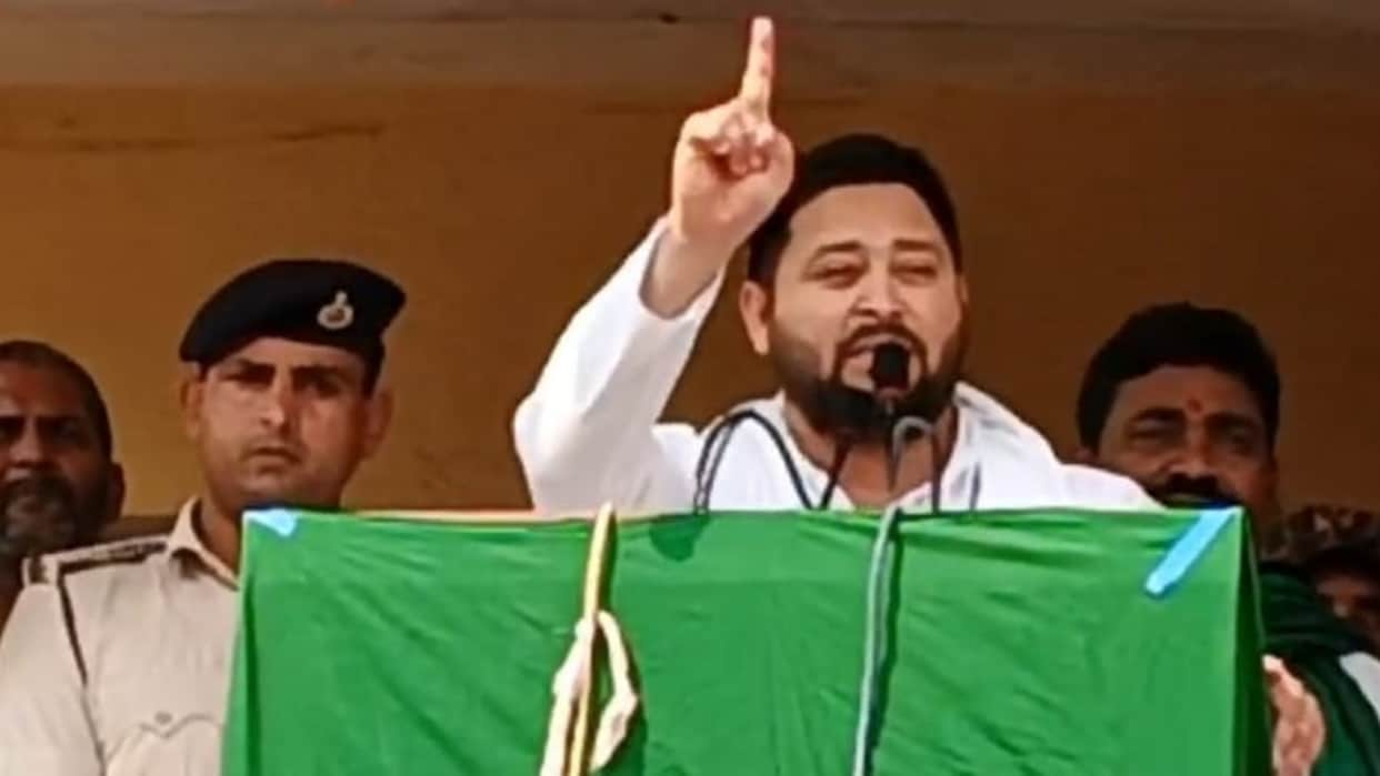 LS Polls: Tejashwi Yadav accused BJP, said - trying to change the constitution of the country