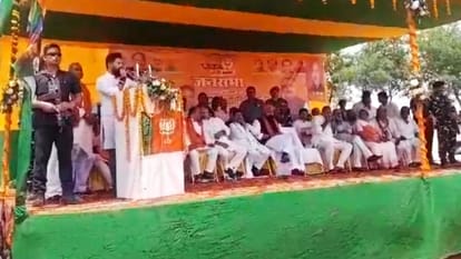 LS Polls: Samrat-Chirag taunted Tejashwi says how much land will they take in return of giving one crore jobs