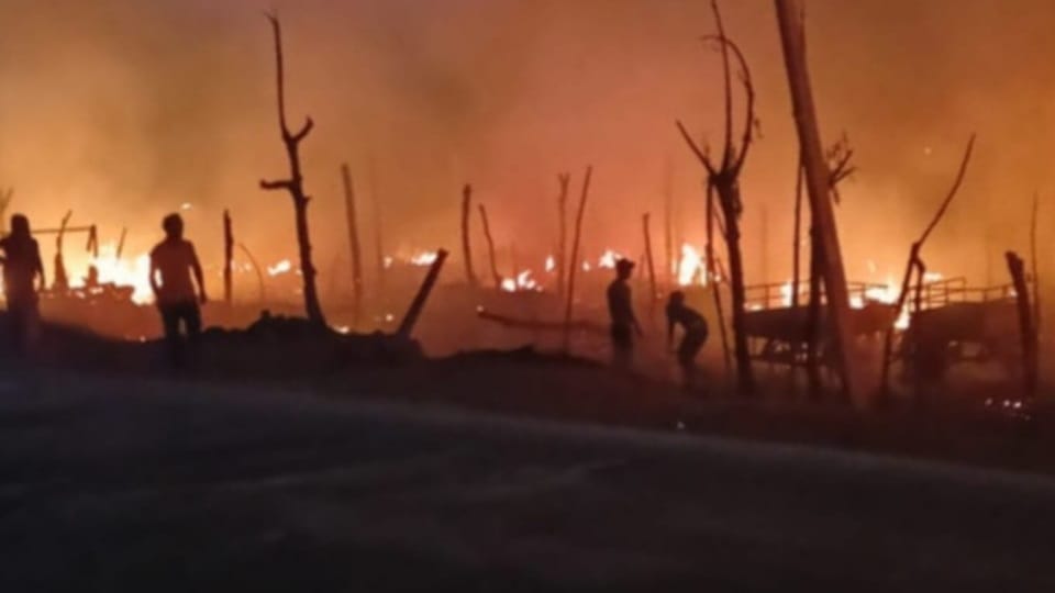 Fire broke out late night in slums outside RCF In Kapurthala