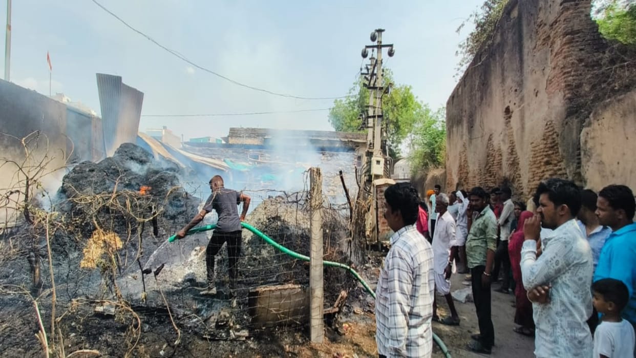 Shahpura News: There is no fire brigade facility in Shahpura, loss worth 1 lakh destroyed due to sudden fire