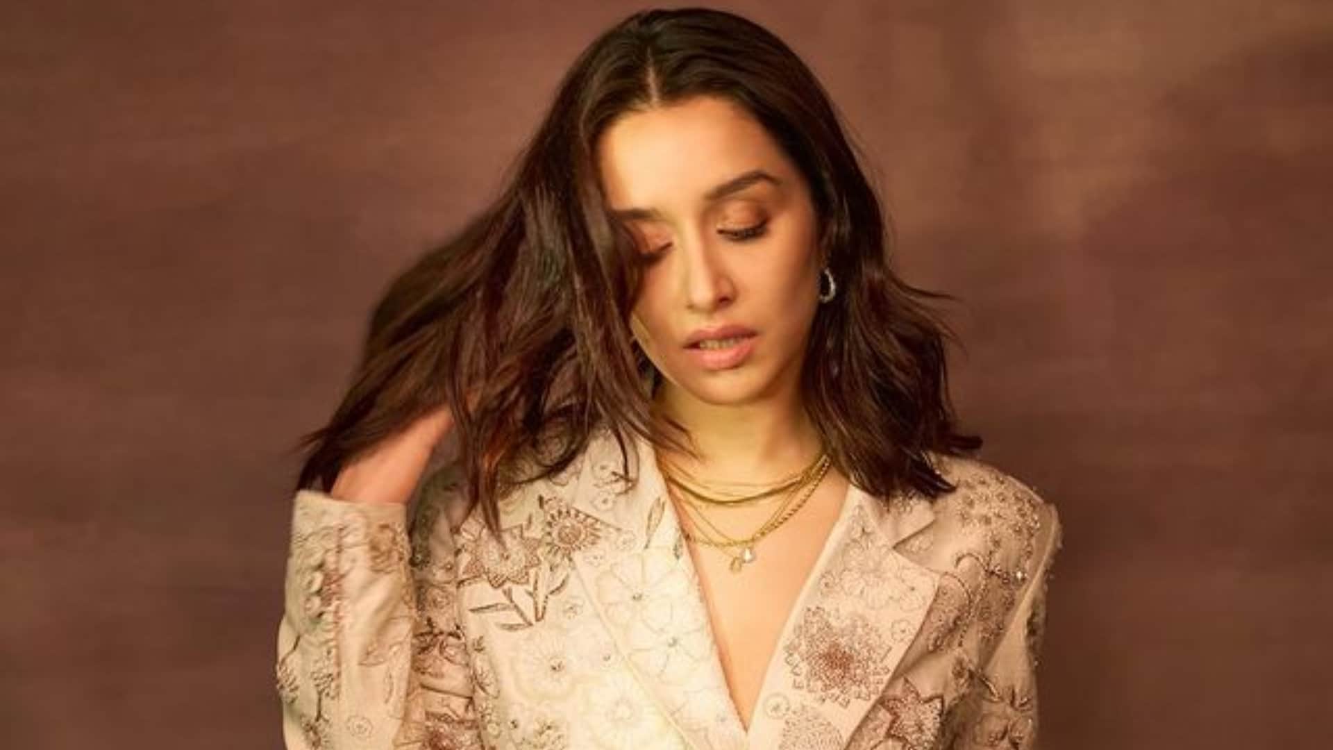 Bollywood Stars Away From Parties Akshay Kumar Shraddha Kapoor Aamir Khan John Abraham