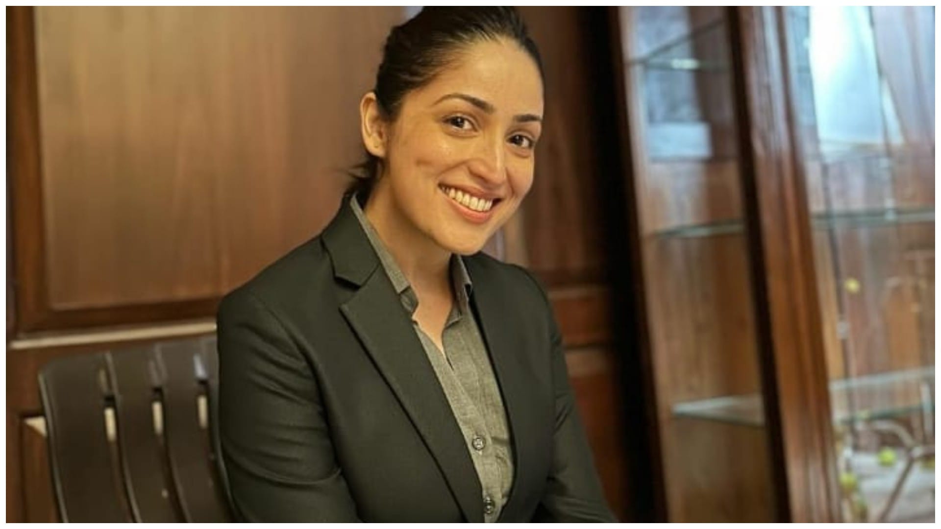 Yami Gautam shares an emotional post for her father as father Mukesh Gautam wins his first National Film Award