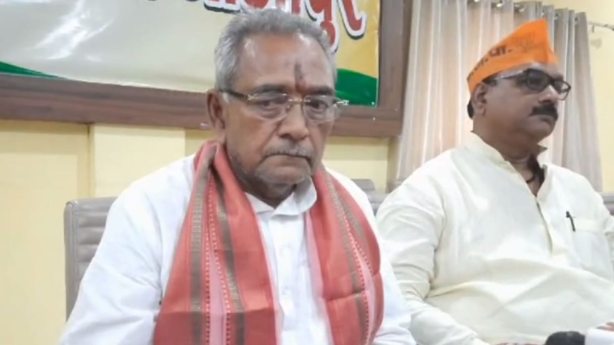 BJP candidate Parasnath Rai gave objectionable statement in ghazipur