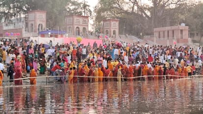 Chaitra Chhath :  Chaitra Chhath Puja Arghya Setting Sun bihar news muzaffarpur