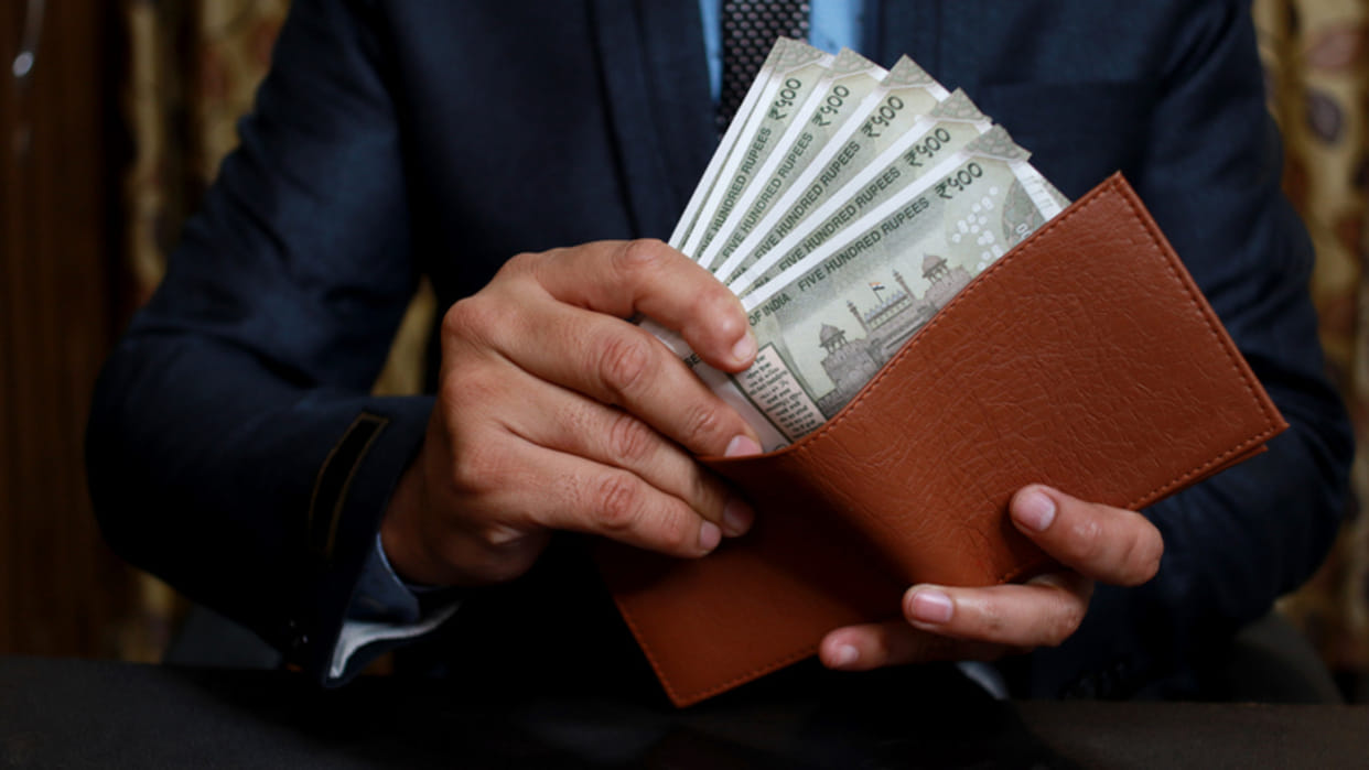 Mutual Fund Investment: You May Get More Than One Crore By Just Investing 8 Thousand Rupees