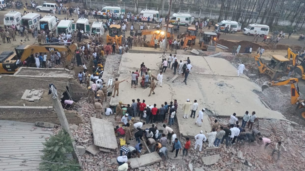 Muzaffarnagar: Linter fell while lifting 12 shops with a jack, one died, six injured