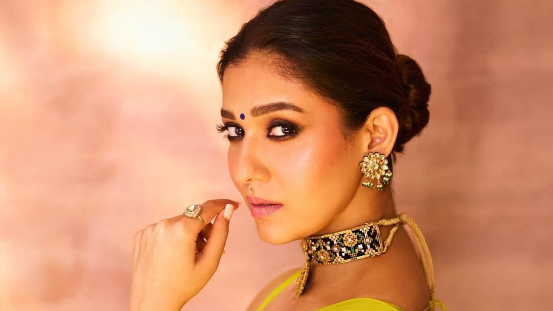 Child called out to Nayanthara doing Dear Student shooting actress gives cute reaction video goes viral