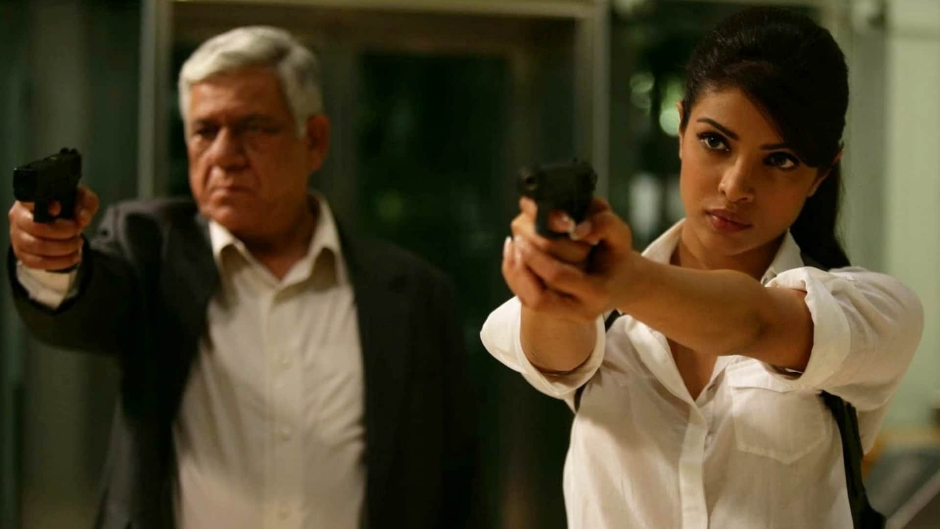 Bollywood Actress Played the Role of Police in Movies Deepika Padukone Tabu Rani Mukherjee Priyanka Chopra
