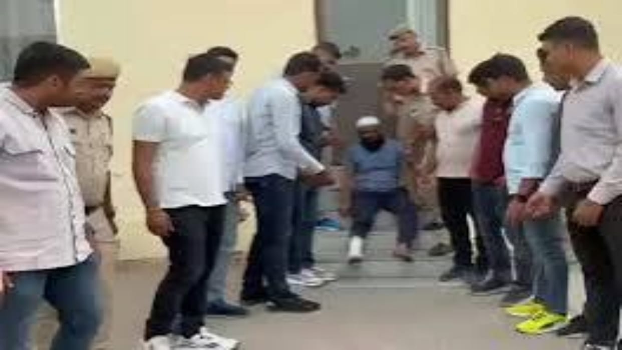 Udaipur News: Key witness of Sohrabuddin case Mohammad Azam caught by police, unlicensed pistol seized