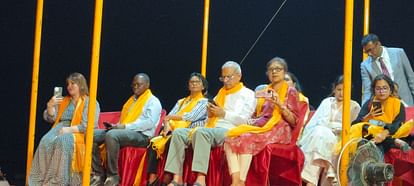 20 देशों के राजदूतों ने काशी विश्वनाथ धाम का दौरा किया और वाराणसी में गंगा आरती में भाग लिया