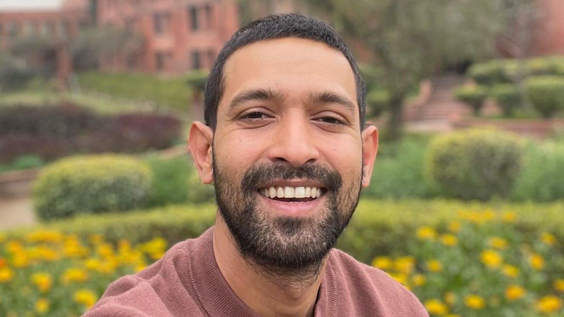 Phir Aayi Hasseen Dillruba star Vikrant Massey Reveals he punched a schoolboy that made him take a vow