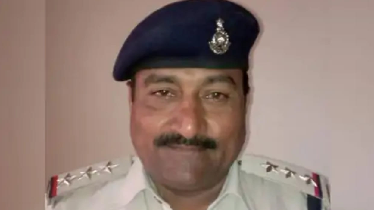 Bhopal News: Shyamala Hills TI got paralysis attack, staggered while descending the stairs of the house.