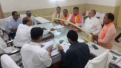 BJP candidate Jaiveer Singh filed nomination from Mainpuri Lok Sabha seat