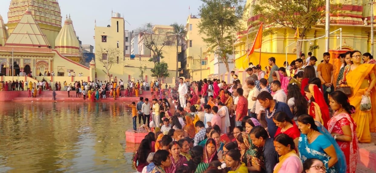Chhath Puja: Devotees offered prayers to the rising sun; Bihar News Updates, Chaitra Chhath, Patna, Ganga Ghat
