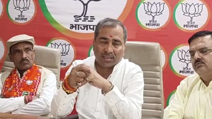 Amroha: राज्यमंत्री बृजेश सिंह का मायावती पर तंज.. एक विधायक वाले भी अब बेस्ट यूपी को बनाएंगे अलग प्रदेश Amroha: Brijesh Singh taunt on Mayawati, Even those with one MLA will make BEST UP state.