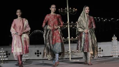 Ranveer and Kriti ramp walk in fashion show on the banks of Ganga