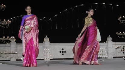 Ranveer and Kriti ramp walk in fashion show on the banks of Ganga