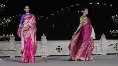Ranveer and Kriti ramp walk in fashion show on the banks of Ganga
