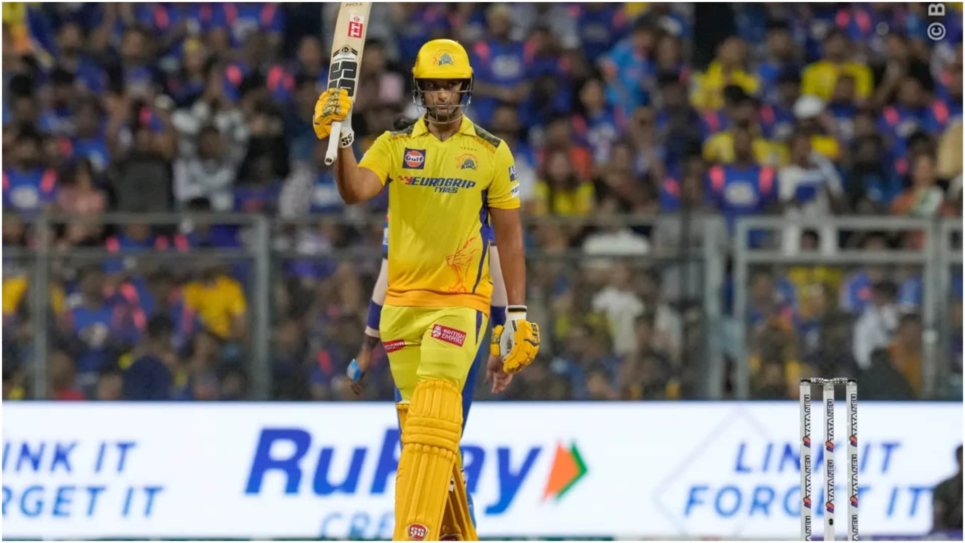 IPL 2024: 'Dhoni is struggling with injury' says CSK coach, praised Shivam Dubey batting vs Spinners MI vs CSK