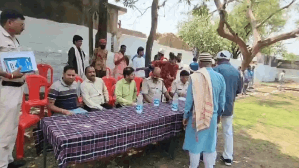 woman body dug out grave in Bemetara