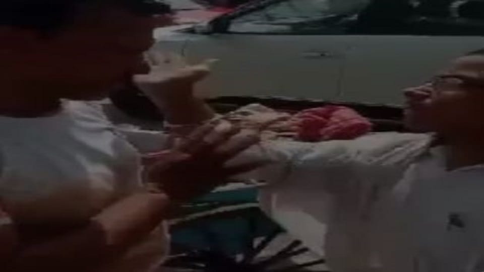 Youth assaulted for tying Kalawa