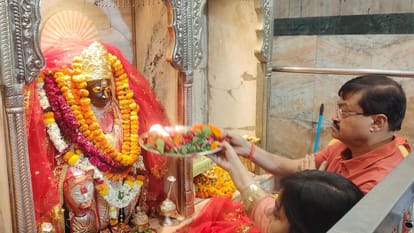DIG Dr Omprakash Singh visited Maa Kamakhya Dham with wife in Ghazipur