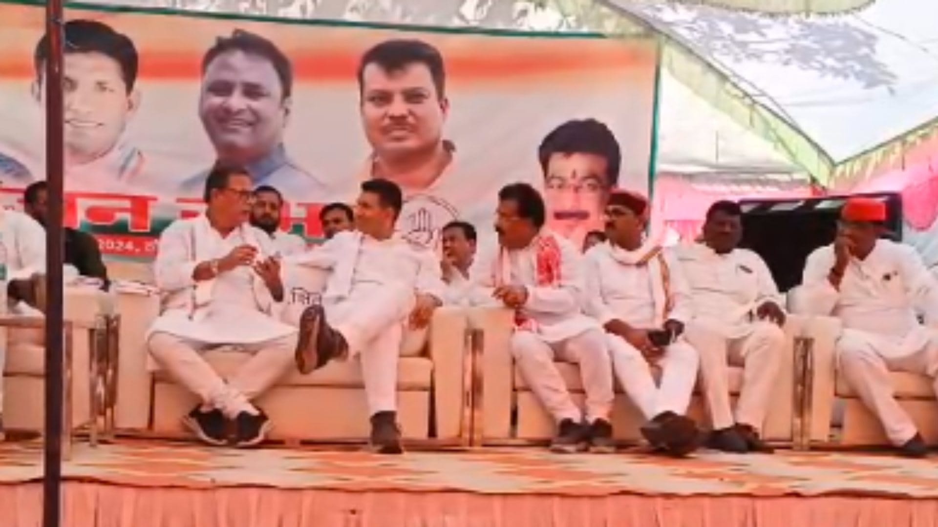 सीधी के बरमबाबा में चुनावी सभा में पहुंचे जीतू पटवारी, अजय सिंह समेत कई नेता