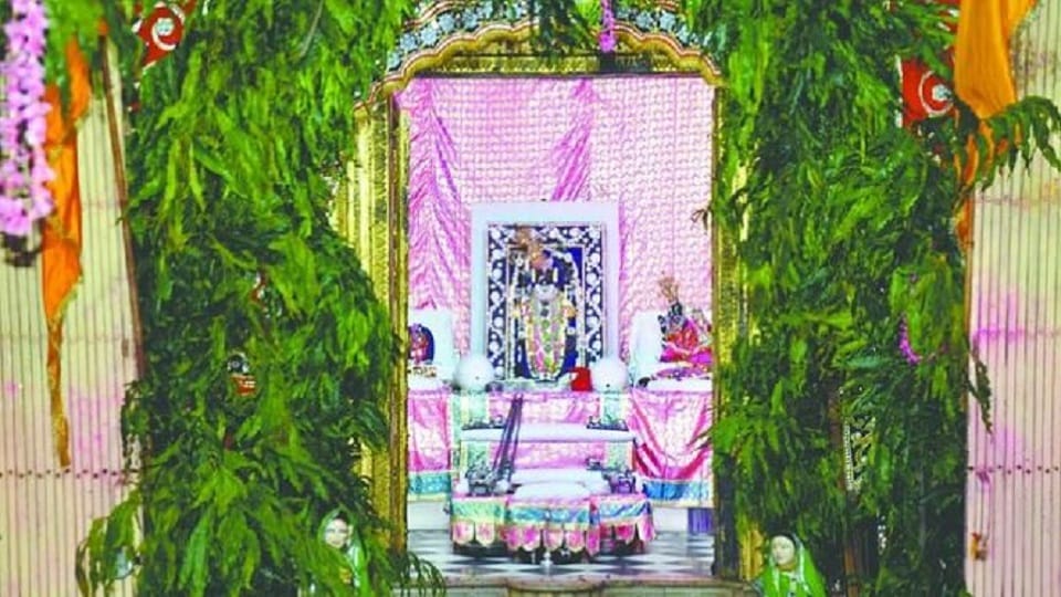Change in the time of darshan of Thakurji in Dwarkadhish temple on Janmashtami