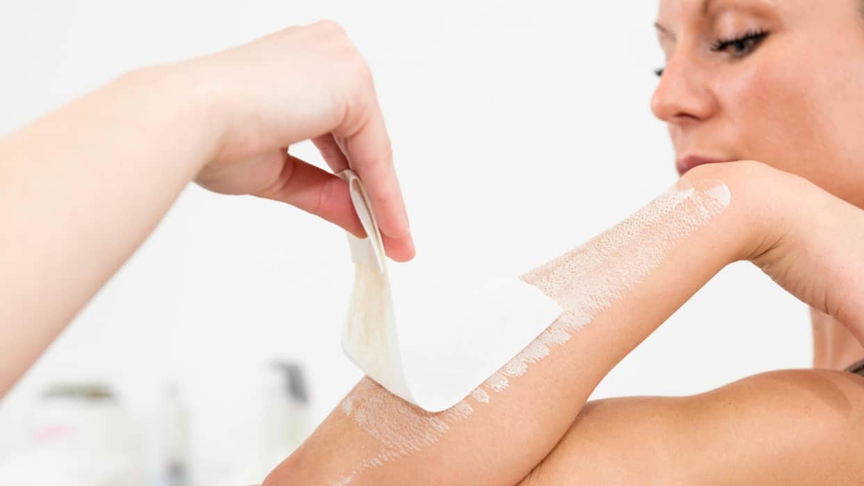 Waxing Tips For Beginners in hindi pehli baar wax karte vakt kin baton ka dhyan rakhna chahiye