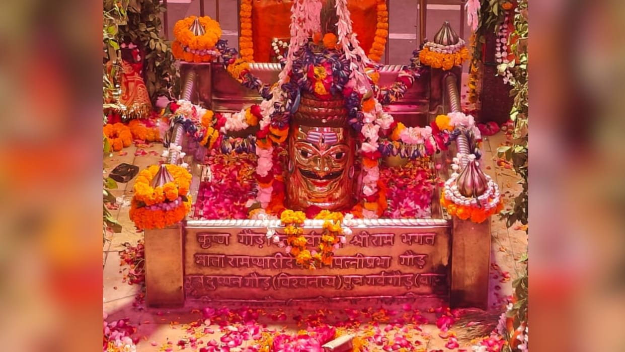 baba mahaMashan Nath and Mata Masan Kali was decorated