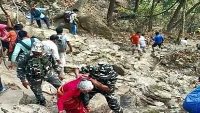 Bihar: सोमेश्वर माता के दर्शन कर घर लौट रहा युवक अचानक झील में नहाने लगा, फिर हो गई मौत Bihar: youth returning home after visiting Someshwar Mata started bathing in lake, died due to feet slipping