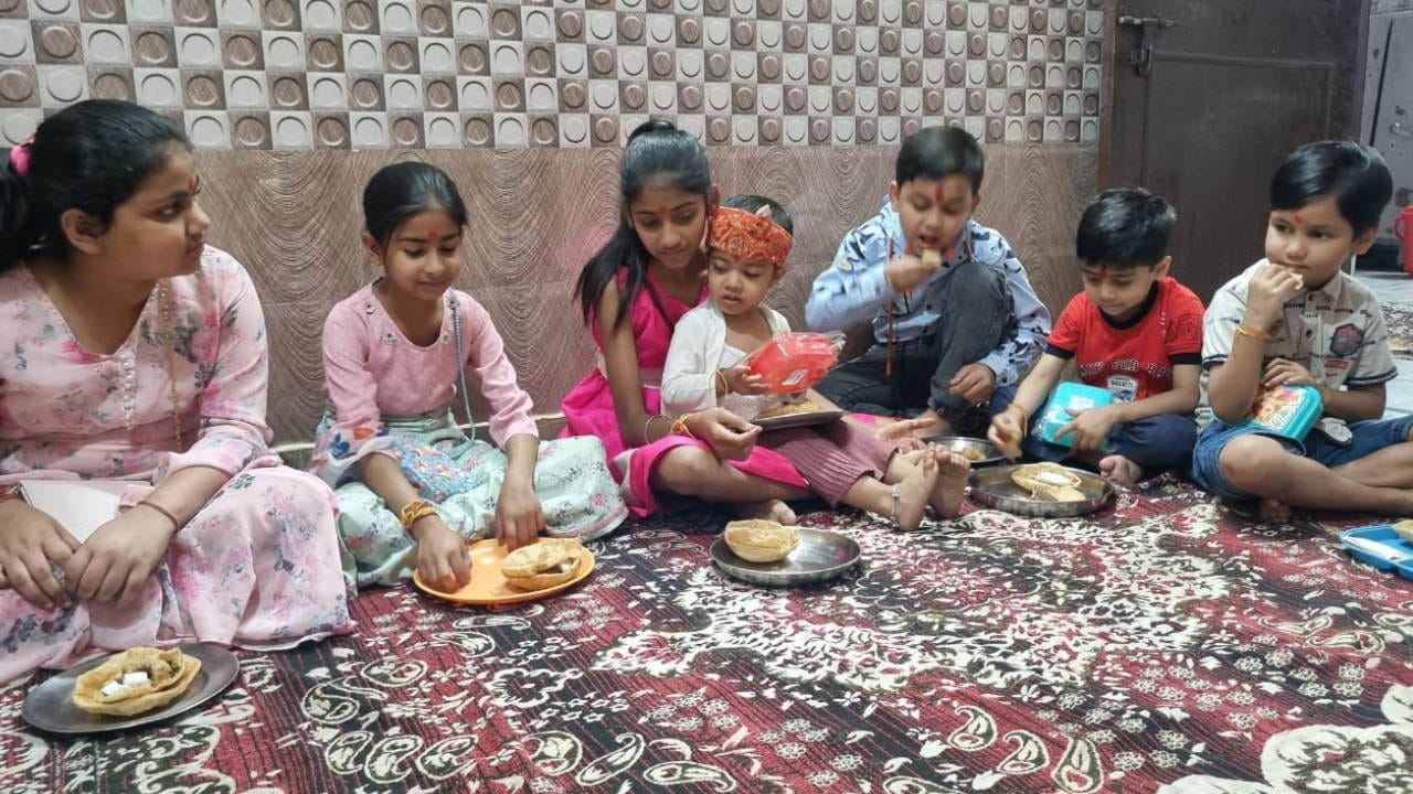 Chaitra Navratri 2024 Maha Ashtami today girls worshiped in homes and temples Uttarakhand Watch Photos